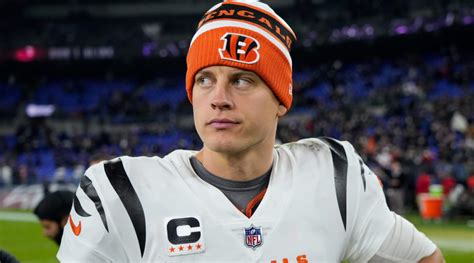 Joe Burrow: Cincinnati Bengals QB Out for Season, Team Announces - Sports Illustrated