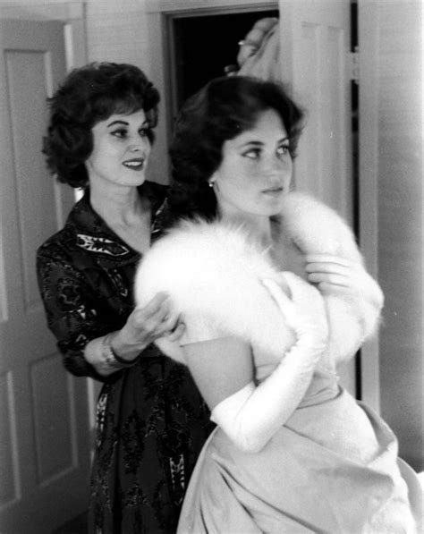 Maureen O'Hara with her daughter | Irish women, Maureen o'hara, Famous ...