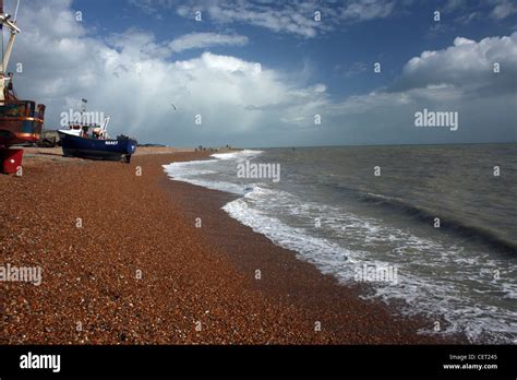 Hastings beach & seafront Stock Photo - Alamy