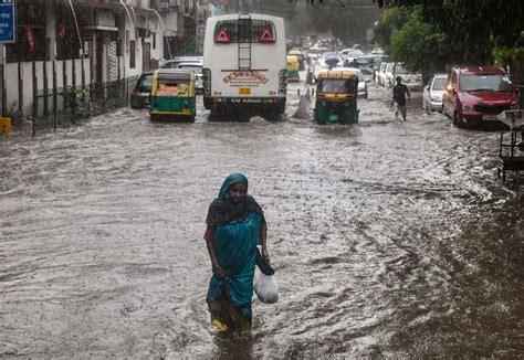 Rain to lash Bangalore, yellow alert in 8 Karnataka districts