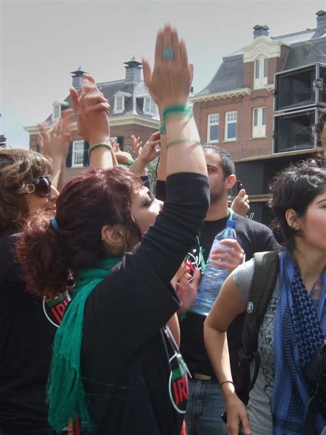 Clapping | United for Iran - Global Day of Action July 25 En… | Flickr