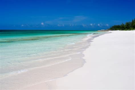 Bahamas Travel Guide | May 2024