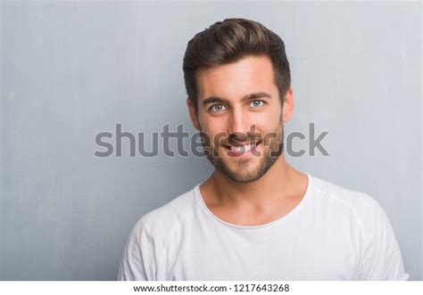 77,657 Perfect Smile Men Stock Photos, Images & Photography | Shutterstock