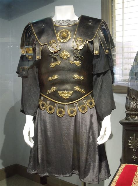 Commodus costume and throne from Gladiator on display... | Hollywood ...