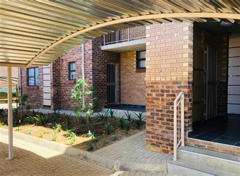 2 Bed 1 Bath Flat in Erasmuskloof, Pretoria east, Erasmuskloof | RentUncle