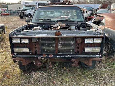 1991 Chevy Blazer Body/Parts - W. Yoder Auction