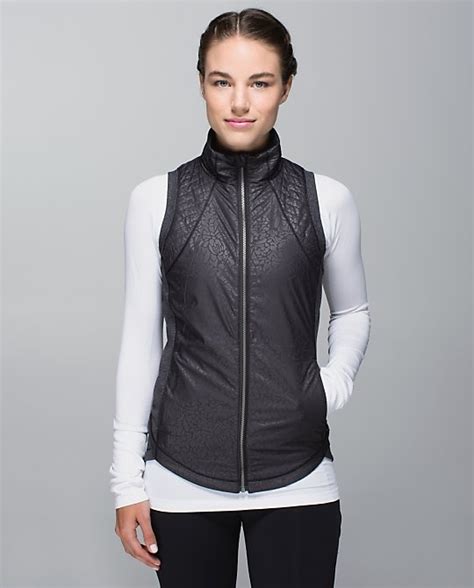 Lululemon Rebel Runner Vest - FaveThing.com