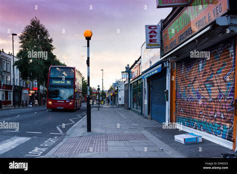 Caledonian road london hi-res stock photography and images - Alamy