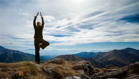 yoga-mountain-tree-pose-one-yoga | One Yoga Global