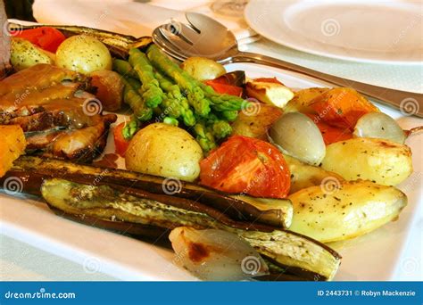 Roast Beef and Vegetables stock image. Image of roma, dining - 2443731