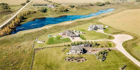 7 Reasons to Build an Acreage in Mountain View County, Alberta