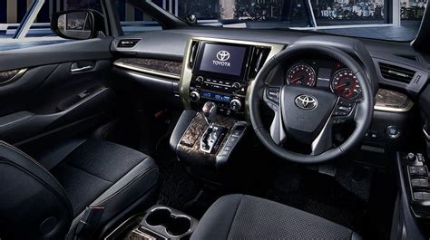 New Toyota Vellfire pictures, Interior photo and Exterior image