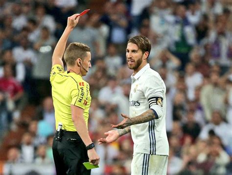 Sergio Ramos Card / Sergio Ramos Hits Out At Excessive Red Card In Real ...