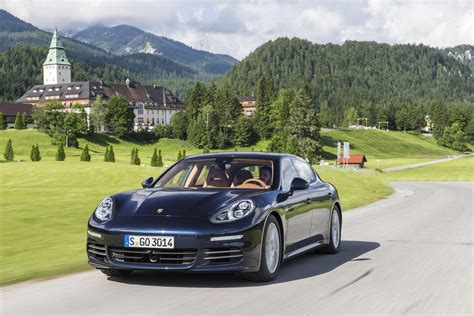 2014 Porsche Panamera 4S: New car reviews | Grassroots Motorsports