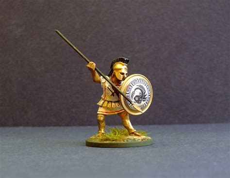 Greek Hoplite 28mm metal figure painted by Bob Hornsby | Miniature figurines, Figure painting ...