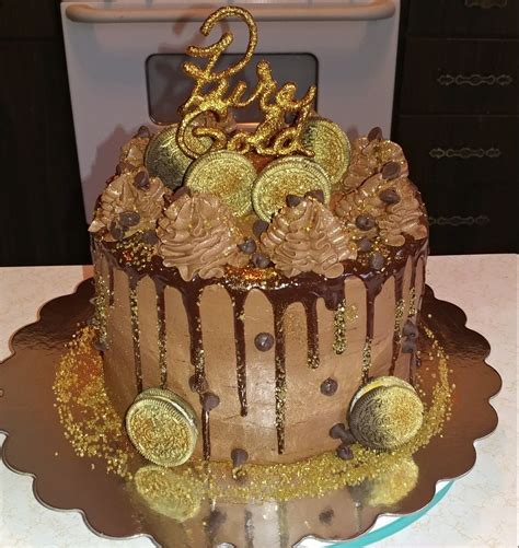 Golden Oreo chocolate cake | Chocolate oreo cake, Golden oreo ...