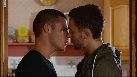 Do Aaron and Jackson have their first kiss here? - The Emmerdale Trivia ...