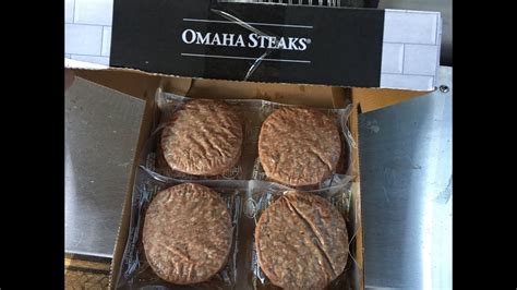 Omaha Steak Review | Part 2 | 4oz Burgers - YouTube