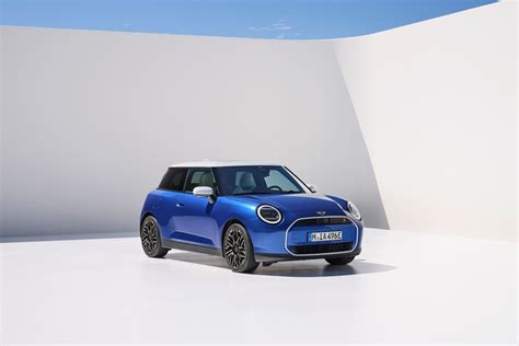 2025 Mini Cooper EV: New Details Revealed