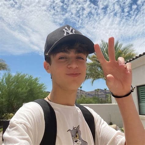 Avi Angel (TikTok Star) Wiki, Bio, Age, Height, Weight, Girlfriend, Net Worth, Career, Facts ...