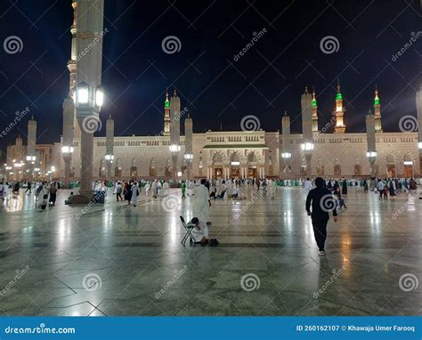 Beautiful View of Masjid Al Nabawi at Night. Editorial Photography - Image of medina, lights ...