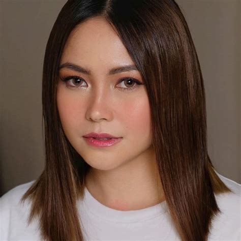 Yeng Constantino | Filipino Singer & Actress | Biography & Facts