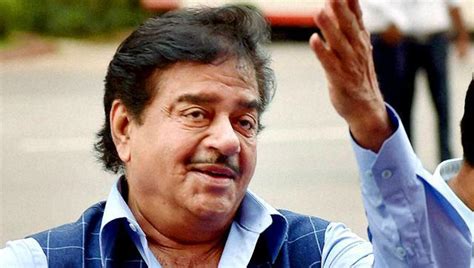 In Shatrughan Sinha's Biography, He Is 'Anything But Khamosh | CelebNest