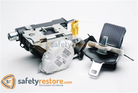 Car-seat-belt-repair - Safety Restore