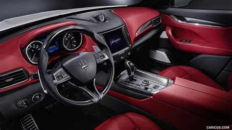 2017 Maserati Levante - Interior | Caricos