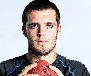 Does Derek Carr Wear Eyeliner – usaubuntu