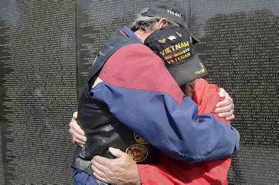 Combat PTSD News | Wounded Times: Vietnam veteran visits friend at the wall for the first time