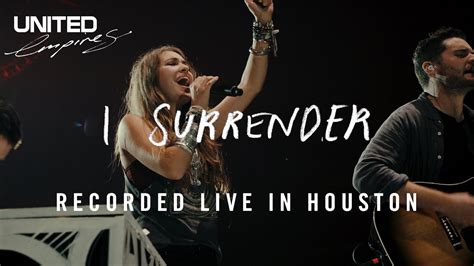 I Surrender (feat. Lauren Daigle) - Hillsong UNITED Chords - Chordify