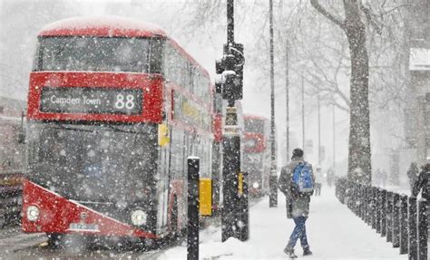 UK Weather Alert : Big Snow Storm Barreling Towards the Country