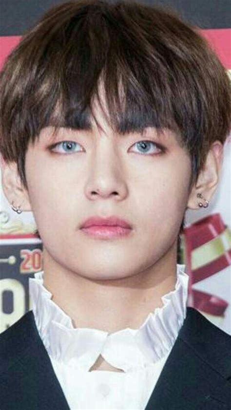 Kim Taehyung and his blue eyes 💙💙💙 | ARMY's Amino