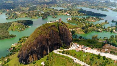 CLIMBING A GIANT ROCK IN GUATAPÉ, COLOMBIA (EL PEÑOL TRAVEL VLOG) | Eileen Aldis - YouTube