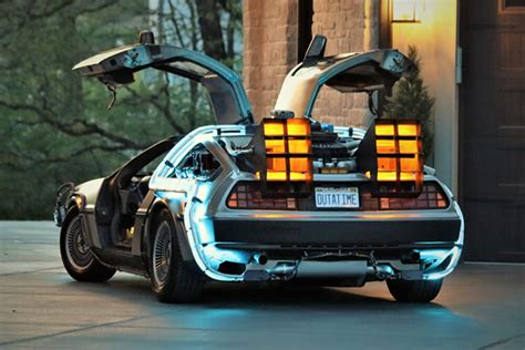 This 1981 DeLorean DMC-12 Is Replica of Time Machine from 'Back to the Future' | HiConsumption