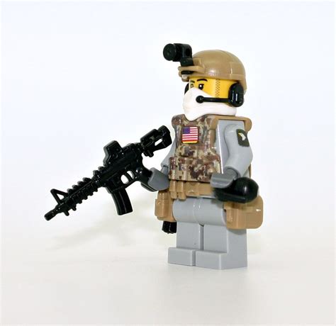 Airborne Ranger Minifigure | Lego army, Lego soldiers, Lego military