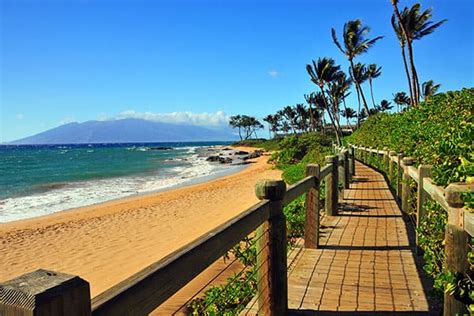 The Best Beaches in Hawaii | NCL Travel Blog