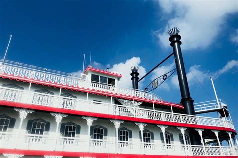 Steamboat Natchez Jazz Brunch Cruise In New Orleans: Triphobo