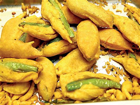 Bytes of Bengaluru: Here's where you can find amazing deep-fried street food in Bengaluru