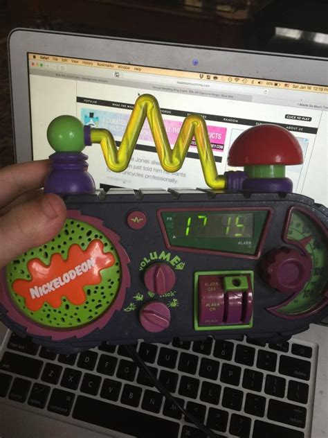 RIP 1995-2020 to my dearly departed Nickelodeon Time Blaster AM/FM Alarm Clock