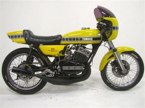 1975 Yamaha RD250/350 Cafe Racer - National Motorcycle Museum