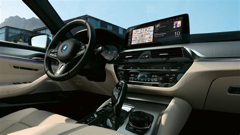 Prices and Specifications for BMW 5 Series 520i Sedan 2023 in Saudi ...