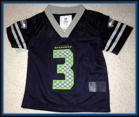 SEATTLE SEAHAWKS RUSSELL WILSON NFL TEAM APPAREL JERSEY 12 AND 18 MONTH ...