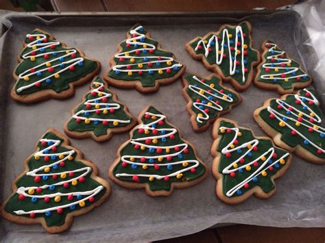 Christmas Tree Iced Cookies - Real Barta