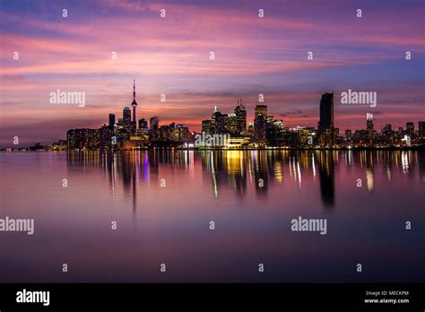 Toronto Skyline at sunset Stock Photo - Alamy