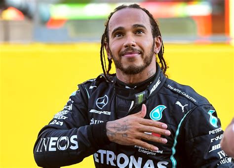 F1: Lewis Hamilton sumó su victoria número 90 en una caótica carrera en ...