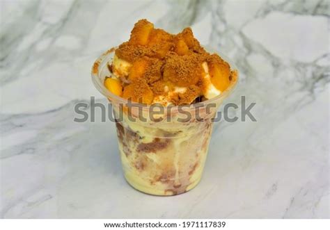 6 Mango Graham Shake Images, Stock Photos & Vectors | Shutterstock