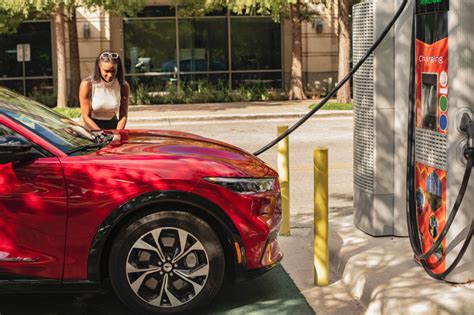 Ford Adds Three New Providers to BlueOval Charge Network for EVs ...