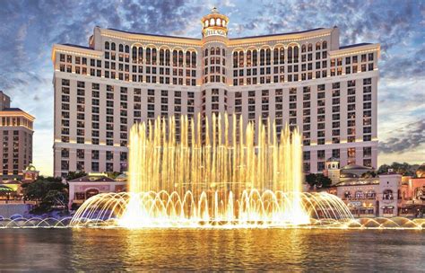 Las Vegas Strip Fountains Could Be Banned Under New Proposal - Casino.org